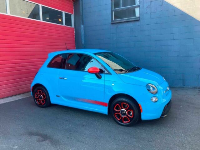Синій Фіат 500, об'ємом двигуна 0 л та пробігом 105 тис. км за 2335 $, фото 1 на Automoto.ua