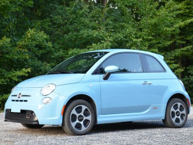 Синий Фиат 500, объемом двигателя 0 л и пробегом 53 тыс. км за 6000 $, фото 1 на Automoto.ua