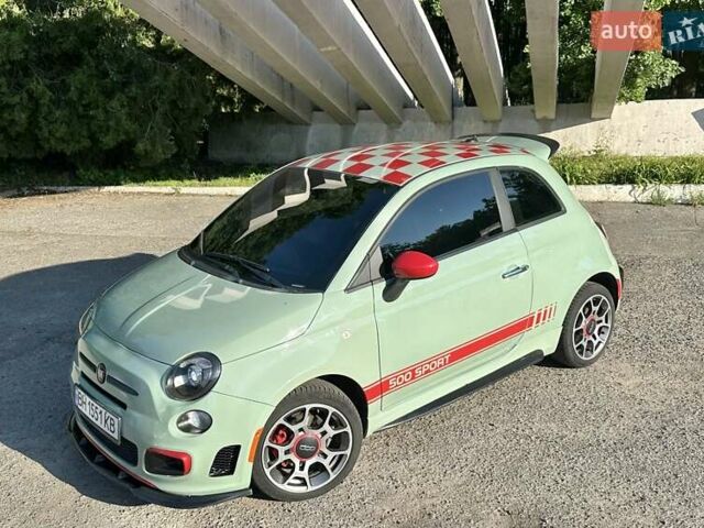 Зеленый Фиат 500, объемом двигателя 1.37 л и пробегом 115 тыс. км за 8700 $, фото 1 на Automoto.ua