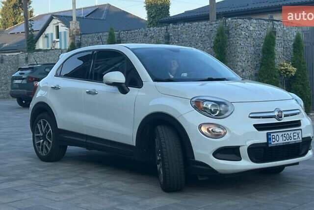 Белый Фиат 500X, объемом двигателя 2.36 л и пробегом 90 тыс. км за 12500 $, фото 1 на Automoto.ua