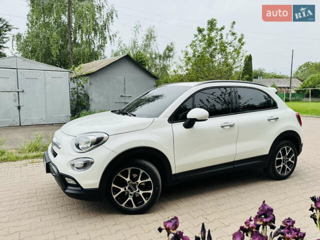 Белый Фиат 500 X, объемом двигателя 1.4 л и пробегом 58 тыс. км за 12800 $, фото 1 на Automoto.ua