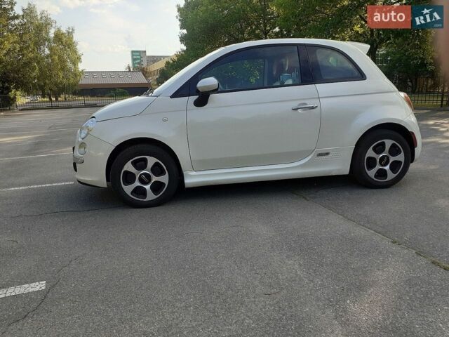 Белый Фиат 500e, объемом двигателя 0 л и пробегом 77 тыс. км за 5000 $, фото 1 на Automoto.ua