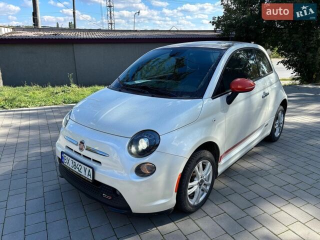 Білий Фіат 500e, об'ємом двигуна 0 л та пробігом 56 тис. км за 7700 $, фото 1 на Automoto.ua