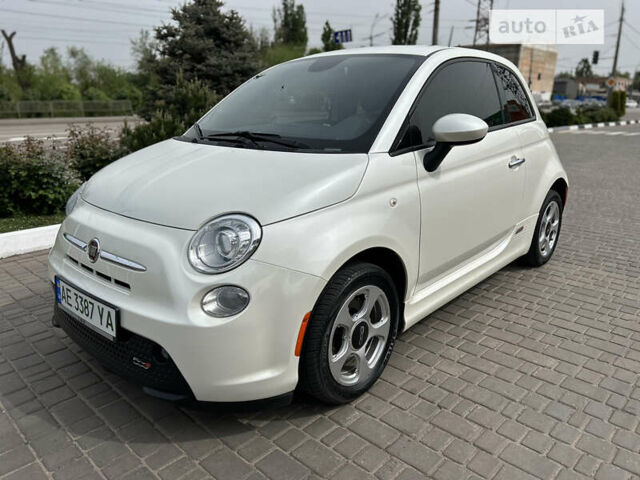 Білий Фіат 500e, об'ємом двигуна 0 л та пробігом 55 тис. км за 7950 $, фото 1 на Automoto.ua