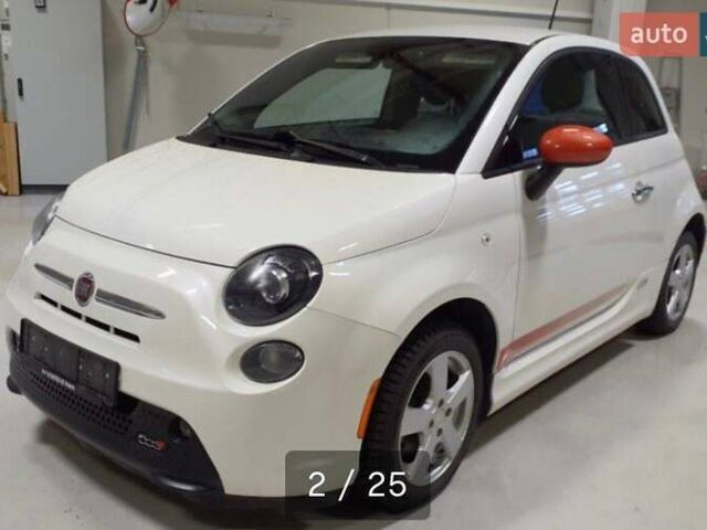 Белый Фиат 500e, объемом двигателя 0 л и пробегом 45 тыс. км за 6850 $, фото 1 на Automoto.ua