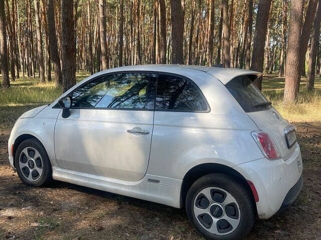 Білий Фіат 500e, об'ємом двигуна 0 л та пробігом 49 тис. км за 9800 $, фото 1 на Automoto.ua