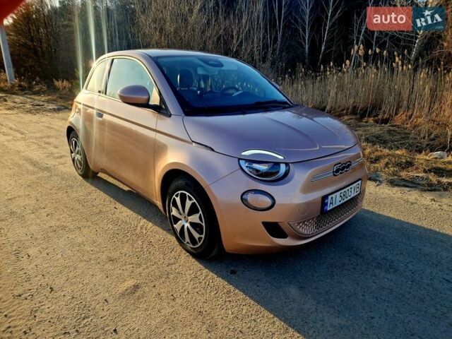 Бежевый Фиат 500e, объемом двигателя 0 л и пробегом 62 тыс. км за 13999 $, фото 1 на Automoto.ua
