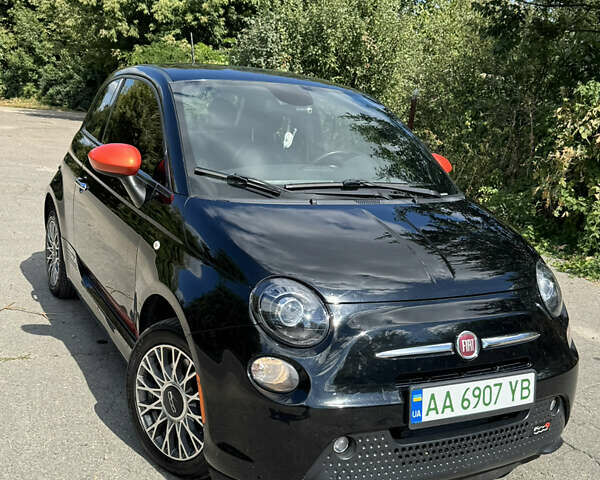 Черный Фиат 500e, объемом двигателя 0 л и пробегом 98 тыс. км за 6500 $, фото 1 на Automoto.ua