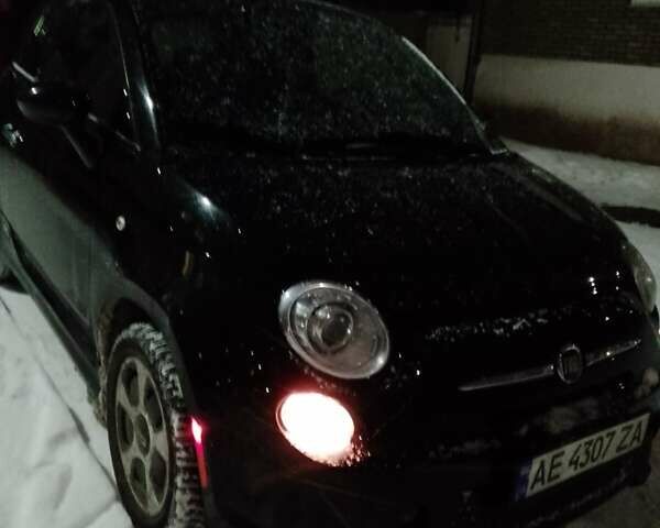 Черный Фиат 500e, объемом двигателя 0 л и пробегом 120 тыс. км за 5300 $, фото 1 на Automoto.ua