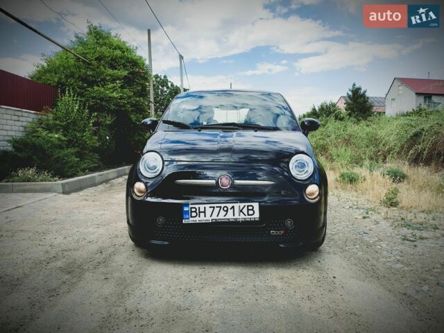 Чорний Фіат 500e, об'ємом двигуна 0 л та пробігом 75 тис. км за 8250 $, фото 1 на Automoto.ua