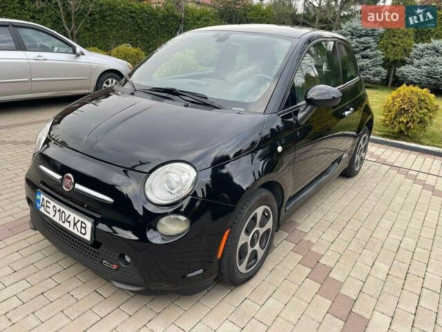 Черный Фиат 500e, объемом двигателя 0 л и пробегом 80 тыс. км за 7400 $, фото 1 на Automoto.ua