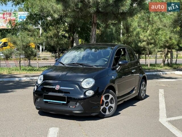 Черный Фиат 500e, объемом двигателя 0 л и пробегом 44 тыс. км за 7999 $, фото 1 на Automoto.ua