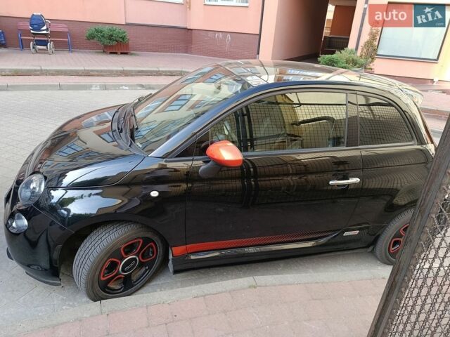 Черный Фиат 500e, объемом двигателя 0 л и пробегом 61 тыс. км за 8500 $, фото 1 на Automoto.ua