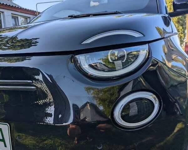 Чорний Фіат 500e, об'ємом двигуна 0 л та пробігом 79 тис. км за 16500 $, фото 1 на Automoto.ua