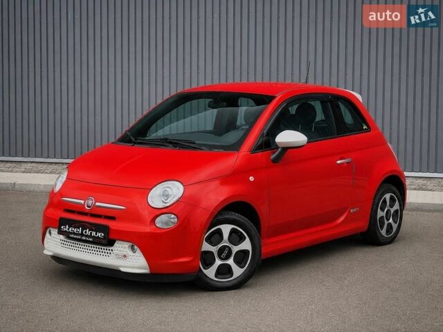 Красный Фиат 500e, объемом двигателя 0 л и пробегом 70 тыс. км за 6999 $, фото 1 на Automoto.ua