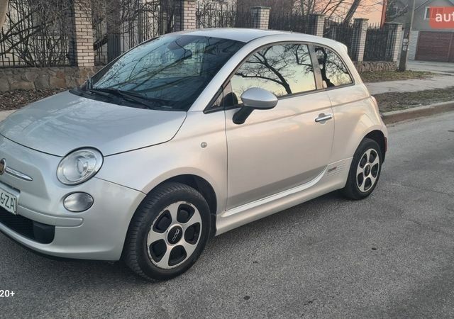 Серый Фиат 500e, объемом двигателя 0 л и пробегом 238 тыс. км за 3600 $, фото 1 на Automoto.ua