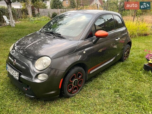 Серый Фиат 500e, объемом двигателя 0 л и пробегом 104 тыс. км за 5500 $, фото 1 на Automoto.ua