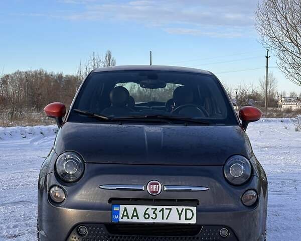 Серый Фиат 500e, объемом двигателя 0 л и пробегом 55 тыс. км за 7800 $, фото 1 на Automoto.ua