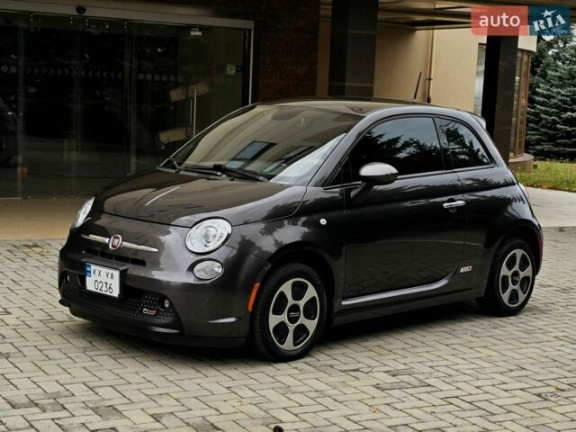 Серый Фиат 500e, объемом двигателя 0 л и пробегом 57 тыс. км за 6999 $, фото 1 на Automoto.ua