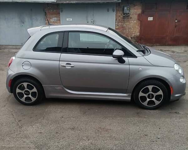 Серый Фиат 500e, объемом двигателя 0 л и пробегом 85 тыс. км за 8000 $, фото 1 на Automoto.ua