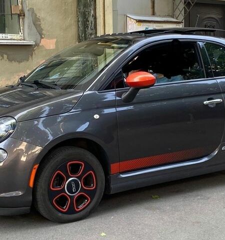 Серый Фиат 500e, объемом двигателя 0 л и пробегом 61 тыс. км за 7499 $, фото 1 на Automoto.ua
