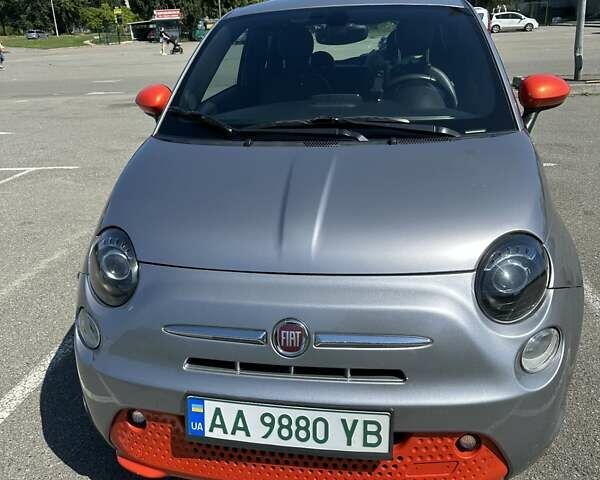 Сірий Фіат 500e, об'ємом двигуна 0 л та пробігом 69 тис. км за 8950 $, фото 1 на Automoto.ua