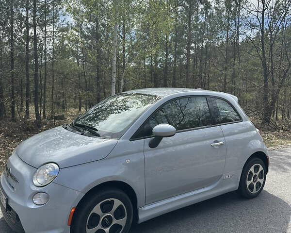 Серый Фиат 500e, объемом двигателя 0 л и пробегом 98 тыс. км за 9400 $, фото 1 на Automoto.ua