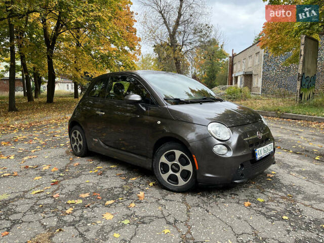 Сірий Фіат 500e, об'ємом двигуна 0 л та пробігом 106 тис. км за 7300 $, фото 1 на Automoto.ua