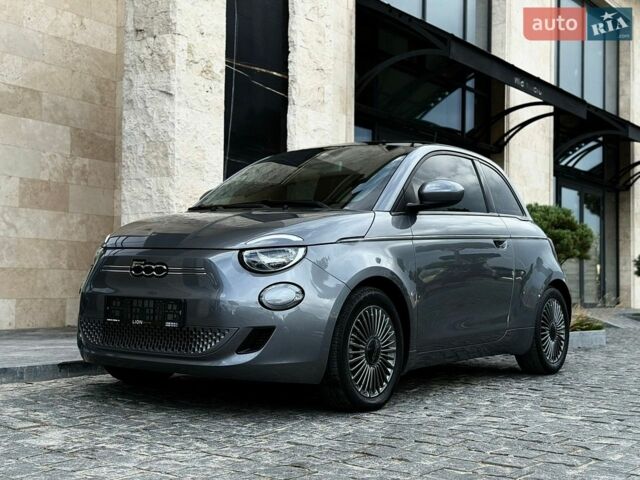 Сірий Фіат 500e, об'ємом двигуна 0 л та пробігом 32 тис. км за 13999 $, фото 1 на Automoto.ua
