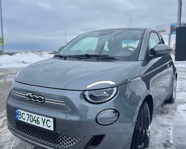 Сірий Фіат 500e, об'ємом двигуна 0 л та пробігом 17 тис. км за 11550 $, фото 1 на Automoto.ua