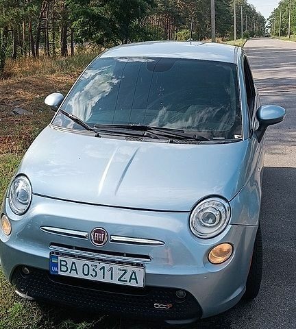 Синий Фиат 500e, объемом двигателя 0 л и пробегом 200 тыс. км за 6500 $, фото 1 на Automoto.ua
