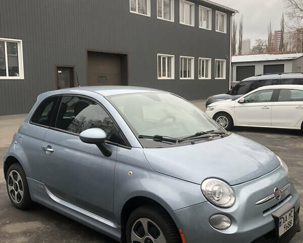 Синий Фиат 500e, объемом двигателя 0 л и пробегом 59 тыс. км за 8999 $, фото 1 на Automoto.ua