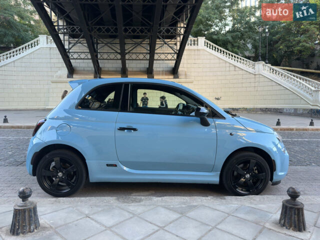 Синий Фиат 500e, объемом двигателя 0 л и пробегом 101 тыс. км за 9333 $, фото 1 на Automoto.ua
