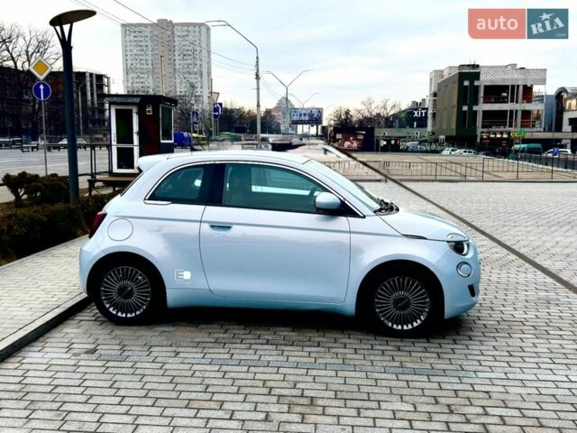 Синій Фіат 500e, об'ємом двигуна 0 л та пробігом 91 тис. км за 11600 $, фото 1 на Automoto.ua