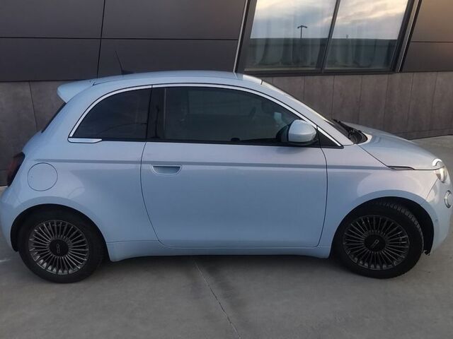 Синий Фиат 500e, объемом двигателя 0 л и пробегом 35 тыс. км за 11900 $, фото 1 на Automoto.ua