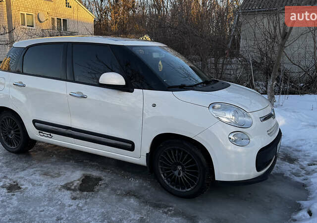 Білий Фіат 500L, об'ємом двигуна 1.3 л та пробігом 174 тис. км за 9000 $, фото 1 на Automoto.ua