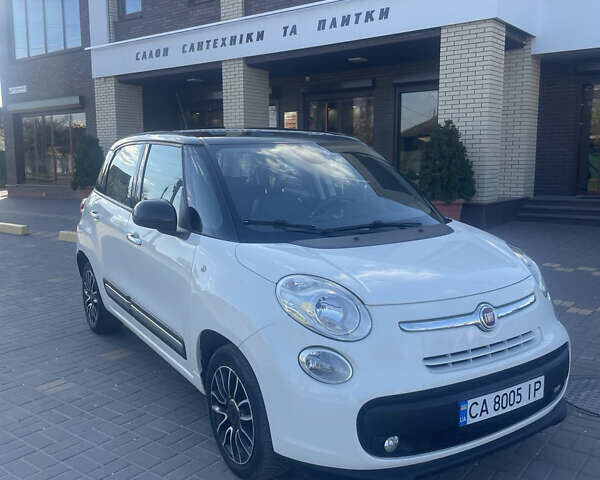 Белый Фиат 500L, объемом двигателя 1.2 л и пробегом 190 тыс. км за 8500 $, фото 1 на Automoto.ua