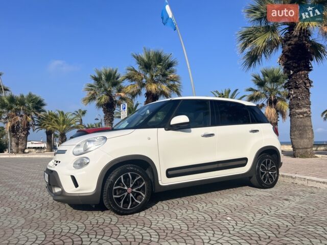 Белый Фиат 500L, объемом двигателя 1.3 л и пробегом 109 тыс. км за 8200 $, фото 1 на Automoto.ua
