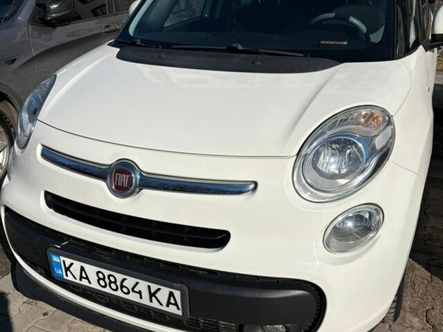 Белый Фиат 500L, объемом двигателя 1.37 л и пробегом 123 тыс. км за 7000 $, фото 1 на Automoto.ua