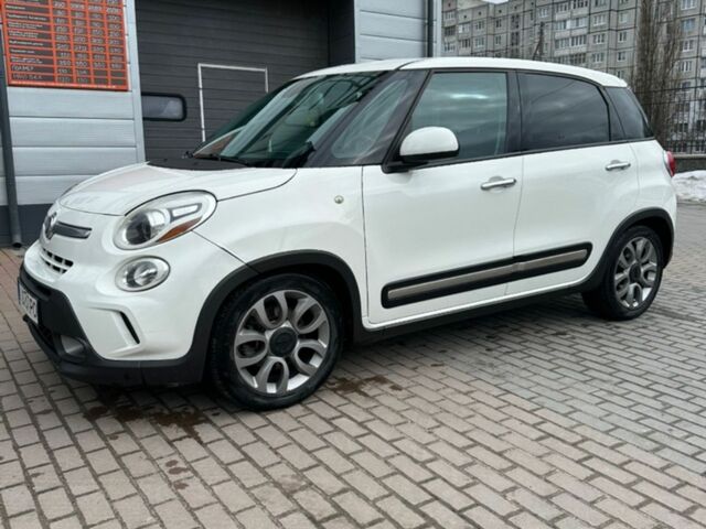 Белый Фиат 500L, объемом двигателя 1.37 л и пробегом 185 тыс. км за 8700 $, фото 1 на Automoto.ua