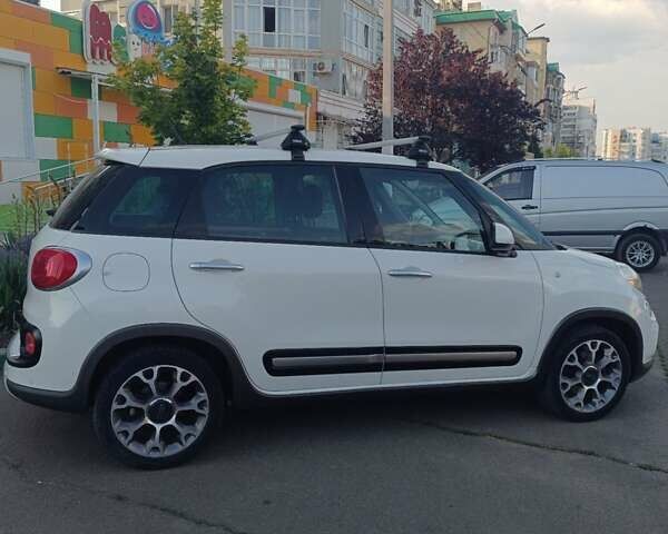 Білий Фіат 500L, об'ємом двигуна 1.3 л та пробігом 174 тис. км за 8000 $, фото 1 на Automoto.ua