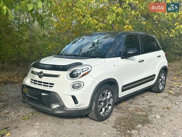 Фиат 500L 2015 в Запорожье на Automoto.ua Белый Фиат 500L, объемом двигателя 1.37 л и пробегом 123 тыс. км за 10000 $, фото 1 на Automoto.ua