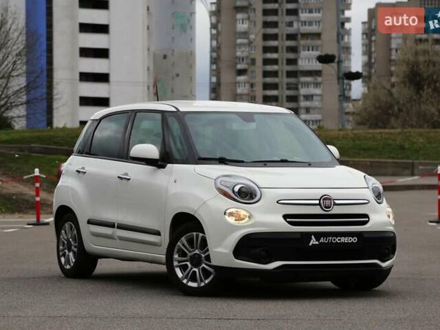 Белый Фиат 500L, объемом двигателя 1.37 л и пробегом 47 тыс. км за 12900 $, фото 1 на Automoto.ua