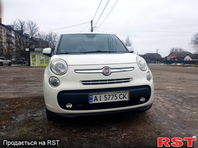 Белый Фиат 500L, объемом двигателя 1.2 л и пробегом 13900 тыс. км за 11000 $, фото 1 на Automoto.ua