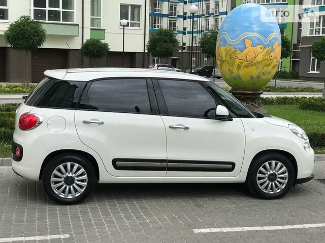 Белый Фиат 500L, объемом двигателя 1.3 л и пробегом 25 тыс. км за 15700 $, фото 1 на Automoto.ua