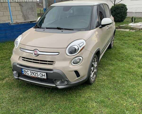 Бежевый Фиат 500L, объемом двигателя 1.37 л и пробегом 71 тыс. км за 9000 $, фото 1 на Automoto.ua