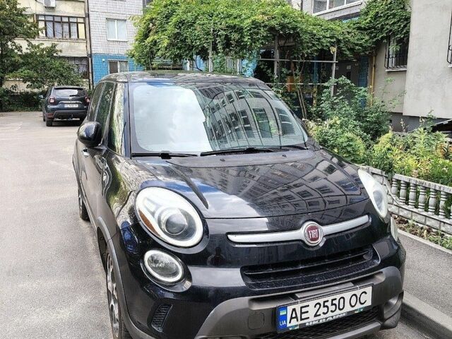 Черный Фиат 500L, объемом двигателя 1.37 л и пробегом 227 тыс. км за 7500 $, фото 1 на Automoto.ua