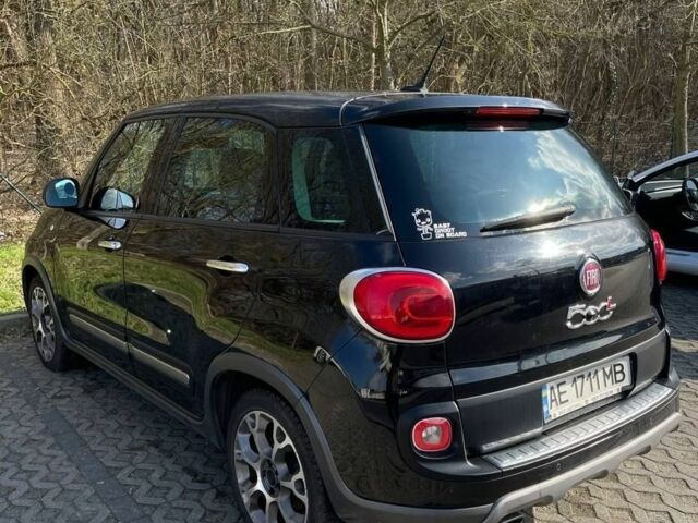 Черный Фиат 500L, объемом двигателя 1.37 л и пробегом 131 тыс. км за 8500 $, фото 1 на Automoto.ua