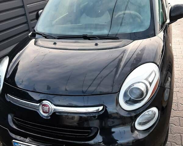Чорний Фіат 500L, об'ємом двигуна 1.4 л та пробігом 181 тис. км за 7500 $, фото 1 на Automoto.ua