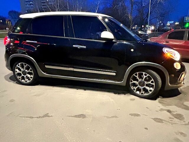 Черный Фиат 500L, объемом двигателя 1.4 л и пробегом 149 тыс. км за 8500 $, фото 1 на Automoto.ua